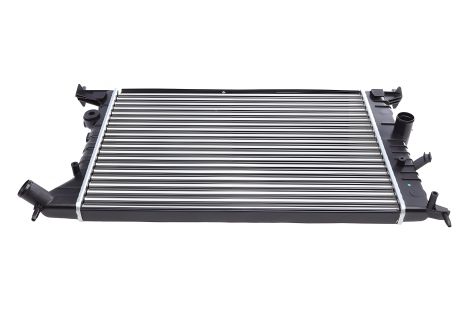 Радіатор двигуна охолодження OPEL Vectra 95- (NRF)