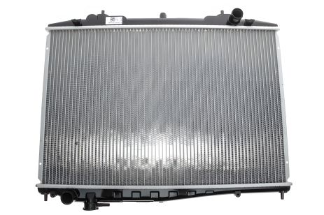 Радіатор охолодження двигуна NISSAN PICK, NRF (52131) Радіатор охолодження двигуна NISSAN PICK, NRF (52131)