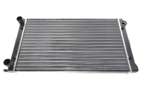 Радиатор охлаждения двигателя VOLKSWAGEN Golf 08/1983 (NRF) стандарт