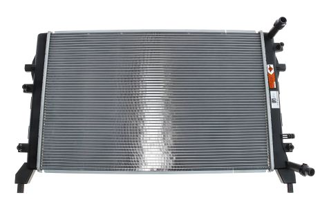 Радиатор двигателя SKODA SUPERB II, SKODA OCTAVIA II NRF (53884) Радиатор двигателя SKODA SUPERB II, SKODA OCTAVIA II NRF (53884)
