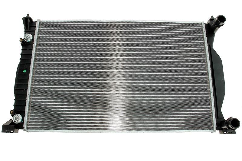 Радіатор охолодження двигуна SEAT EXEO, AUDI A4, NRF (50543) Радіатор охолодження двигуна SEAT EXEO, AUDI A4, NRF (50543)