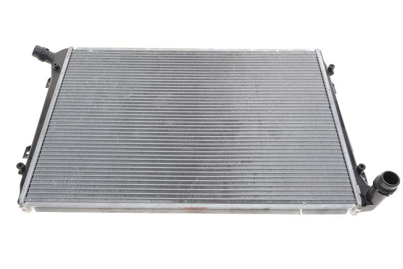 Радіатор охолодження двигуна SKODA SUPERB, SEAT ALTEA, NRF (53814) Радіатор охолодження двигуна SKODA SUPERB, SEAT ALTEA, NRF (53814)