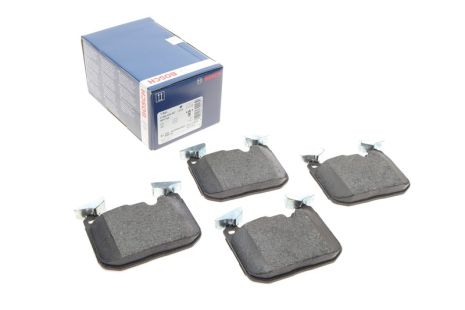 Комплект гальмівних колодок, дискове гальмо BMW 4, BOSCH (0986494947)