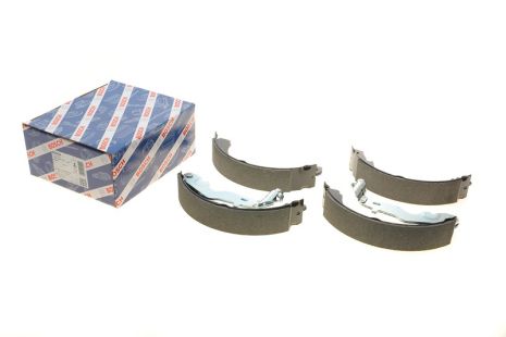 Комплект колодок гальмівних RENAULT DUSTER, DACIA DUSTER, BOSCH (0986487774)