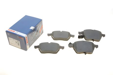 Комплект дисковых тормозных колодок для VW PASSAT и AUDI A6, BOSCH (0986424482)