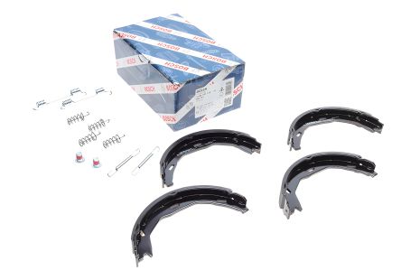 Колодки стояночного тормоза MERCEDES-BENZ C-CLASS, BOSCH (0986487723) Колодки стояночного тормоза MERCEDES-BENZ C-CLASS, BOSCH (0986487723)