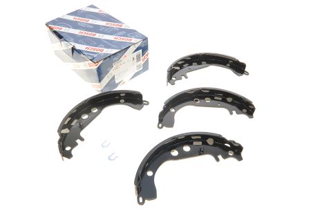 Колодки тормозные комплект для TOYOTA YARIS, BOSCH (0986487589)
