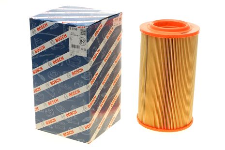 Воздушный фильтр для Peugeot Boxer и Fiat Ducato, BOSCH (1457433790) Воздушный фильтр для Peugeot Boxer и Fiat Ducato, BOSCH (1457433790)