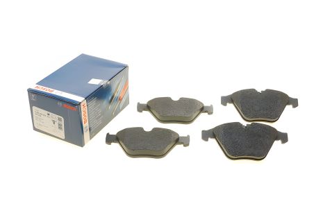 Передние дисковые тормозные колодки для BMW 5 (F10) 523I, 528I, 520D, 525D, 530D 2010-, BOSCH (0986494354) Передние дисковые тормозные колодки для BMW 5 (F10) 523I, 528I, 520D, 525D, 530D 2010-, BOSCH (0986494354)