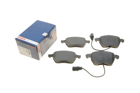 Дисковые тормозные колодки для AUDI A4, A6, SKODA SUPERB, VW PASSAT, передние, BOSCH (0986495241)