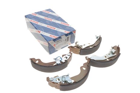 Комплект тормозных колодок для FIAT PUNTO, BOSCH (0986487597) Комплект тормозных колодок для FIAT PUNTO, BOSCH (0986487597)