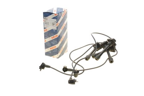 Комлпект проводов TOYOTA COROLLA, BOSCH (0986356928)