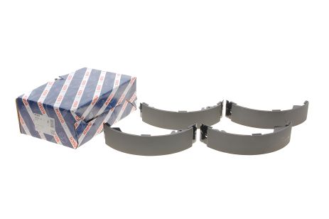 Комплект гальмівних колодок MITSUBISHI DELICA, L200, L400, BOSCH (0986487684) Комплект гальмівних колодок MITSUBISHI DELICA, L200, L400, BOSCH (0986487684)