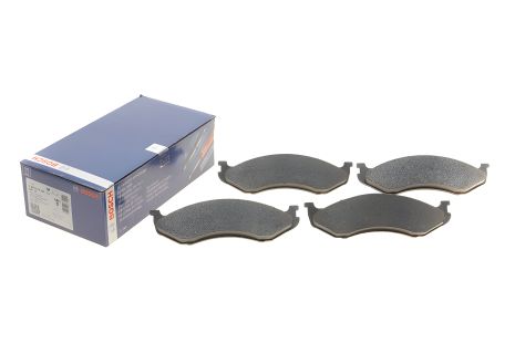 Комплект колодок KIA CARNIVAL, JEEP GRAND CHEROKEE, CHEROKEE, BOSCH (0986424284)