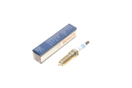 Свеча зажигания для HONGQI H7, JAGUAR (CHERY), CADILLAC CTS, HR7NII332S BOSCH (0242236675)