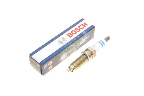 Свеча зажигания ACURA RDX, DODGE JOURNEY, HONDA ACCORD, YR6SII330X IRIDIUM BOSCH (0242140523)