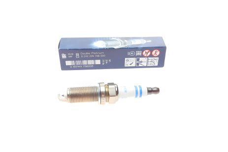 Свічка запалювання CHRYSLER 200, JEEP COMPASS, DODGE DART, FR8SPP332, DOUBLE PLATINUMBOSCH (0242229708)