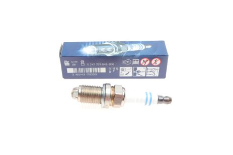 Свічка запалювання CHEVROLET ZAFIRA, SAAB 9-3, CADILLAC CTS, FGR8KQE0 NICKEL, BOSCH (0242229648)