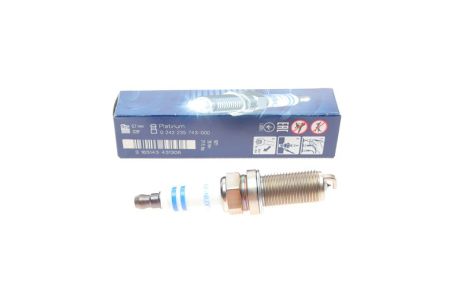Свічка запалювання FORD MONDEO, VOLVO C30, VOLVO C70, BOSCH (0242235743)