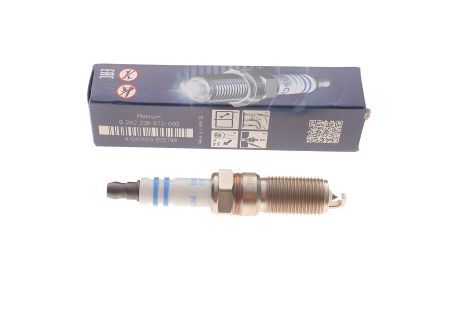 Зажигания свеча LINCOLN MKT, MAZDA CX-9, 6, FORD EDGE, MUSTANG 3.7 11- USA, HR7NPP30V BOSCH (0242236672)