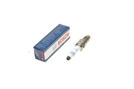 Свічка запалювання SKODA FABIA, SEAT IBIZA, VW JETTA, BOSCH (0241135520)