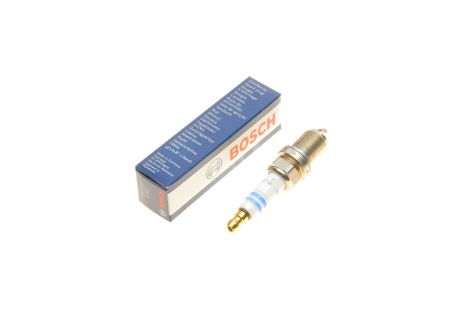 Свічка запалювання CHERY EASTAR, FORD ESCORT, FENGXING LINGZHI, FR8DPP30X SINGLE PLATINUM BOSCH (0242230557)