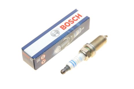 Свічка запалювання TOYOTA ETIOS, TOYOTA FORTUNER, TOYOTA AYGO, BOSCH (0242230607)
