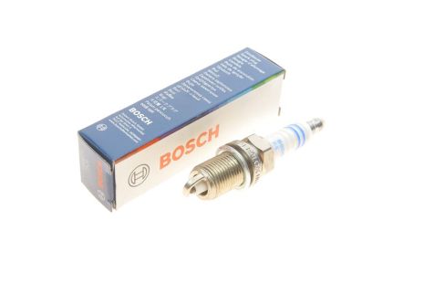 Свеча зажигания BOSCH (0242225580)