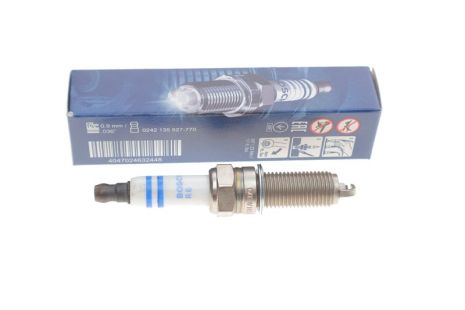 Свеча зажигания MITSUBISHI i, DAIHATSU MOVE, HYUNDAI i30, BOSCH (0242135527)