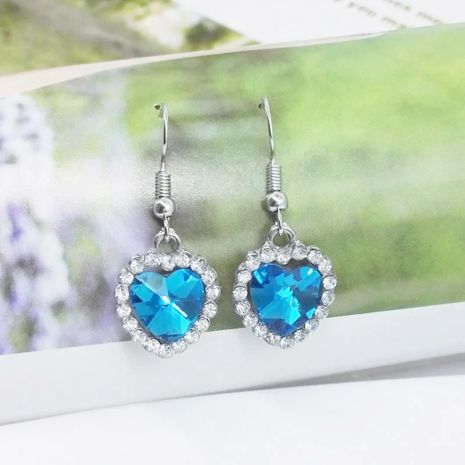 Сережки серце океану з фільму Титанік у вигляді серця