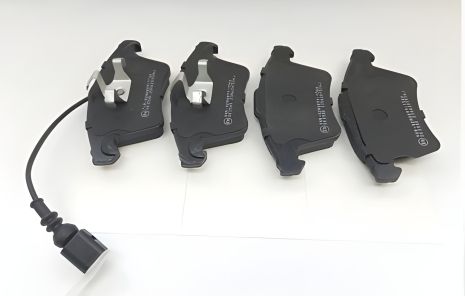 Комплект гальмівних колодок для VW TRANSPORTER, LPR (05P1536) Комплект гальмівних колодок для VW TRANSPORTER, LPR (05P1536)