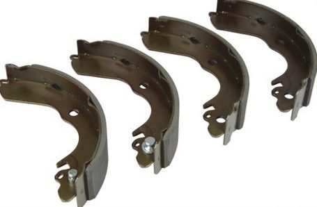 Комплект гальмівних колодок MITSUBISHI MIRAGE, MITSUBISHI LANCER, MITSUBISHI COLT, PROFIT (50010403)