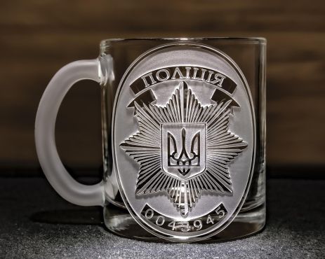 Подарунок для поліцейського - чашка з гравіюванням жетону та індивідуального номера