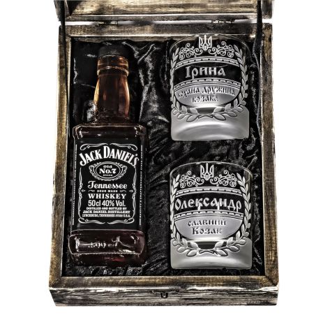 Подарочный набор для виски: 2 стакана с гравировкой + место под бутылку Jack Daniel’s 0,5 в деревянной коробке