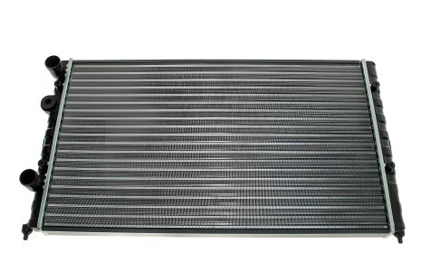 Радіатор охолодження двигуна VW POLO, SEAT CORDOBA, NRF (58093) Радіатор охолодження двигуна VW POLO, SEAT CORDOBA, NRF (58093)