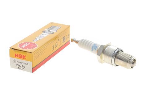 Свічка запалювання NGK, 5122 Свічка запалювання NGK, 5122