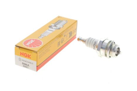 Свеча зажигания NGK (5921)