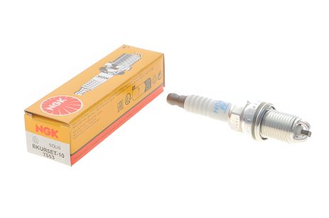 Зажигание свеча VW PASSAT, AUDI A4, MERCEDES-BENZ V-CLASS, NGK (7553)