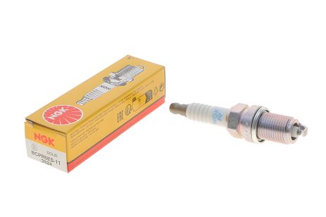 Свічка запалювання NISSAN PRAIRIE, NISSAN BLUEBIRD, NGK (3524) - свічки