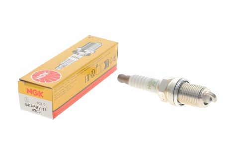 Запалювальна свічка DAIHATSU TERIOS, TOYOTA YARIS, NISSAN PRIMERA, NGK (4368) Запалювальна свічка DAIHATSU TERIOS, TOYOTA YARIS, NISSAN PRIMERA, NGK (4368)