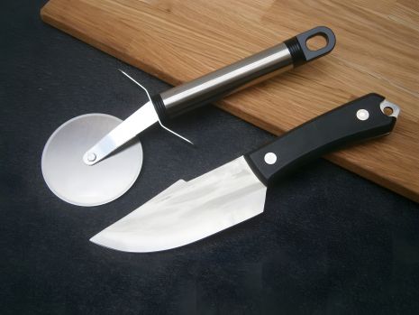 Поварской нож Sakuri Chef RT-261 фултанг 21 см + Нож для пиццы и теста 21 см