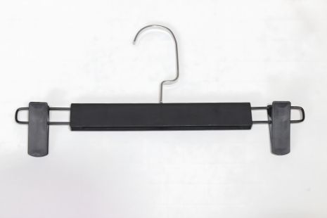 Чорні пластикові плечики для брюк 29 см