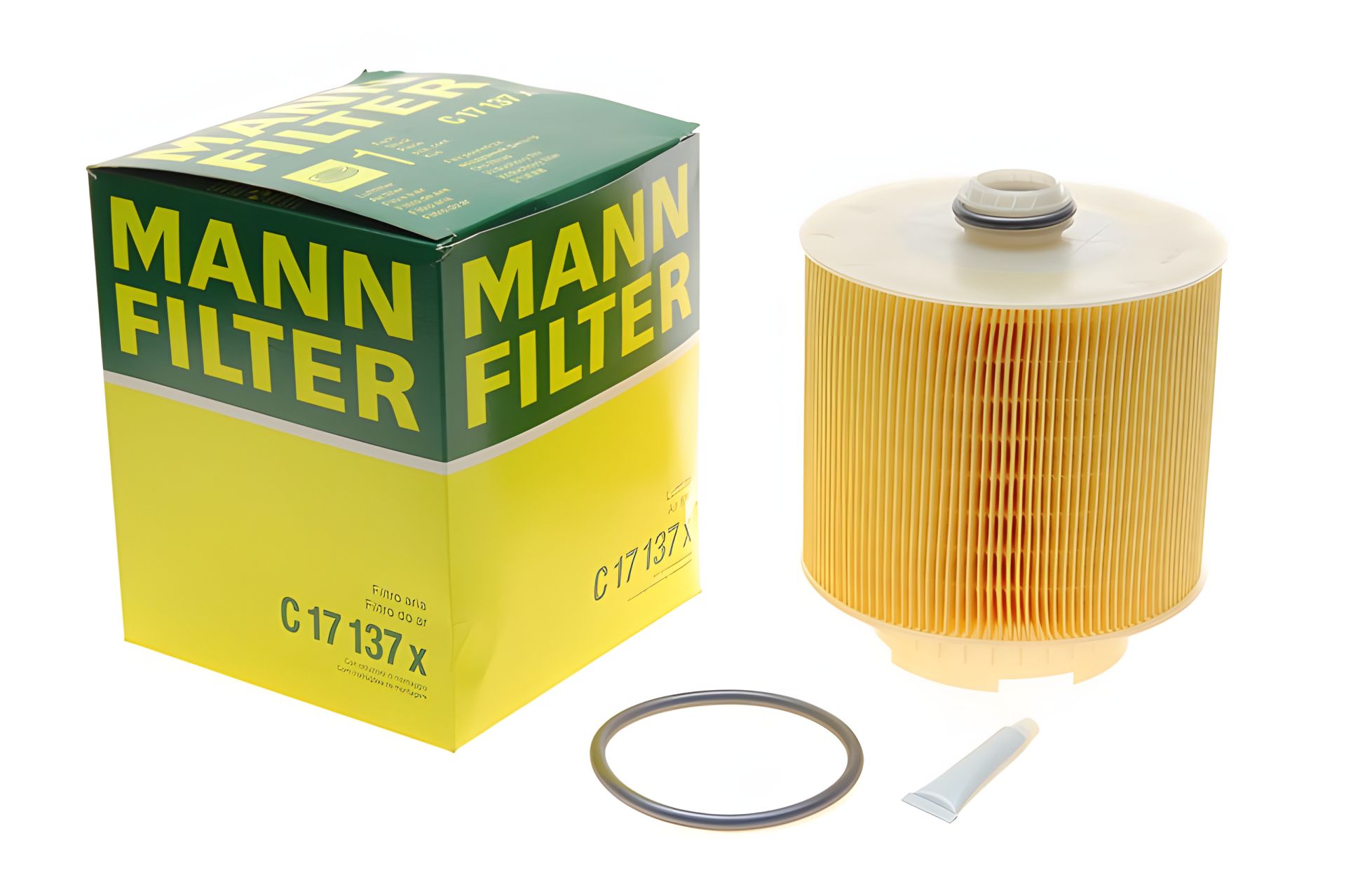 Повітряний фільтр AUDI A6, MANN-FILTER (C17137X) Повітряний фільтр AUDI A6, MANN-FILTER (C17137X)