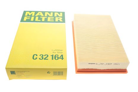 Повітряний фільтр для MERCEDES-BENZ E-CLASS, MANN (C32164)