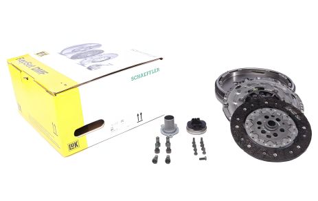 Комплект сцепления для SKODA OCTAVIA, SEAT LEON, AUDI A3, LUK (600008700) Комплект сцепления для SKODA OCTAVIA, SEAT LEON, AUDI A3, LUK (600008700)