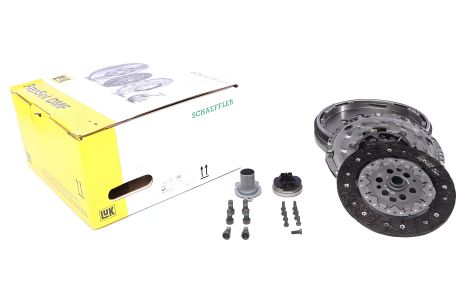 Комплект зчеплення SKODA OCTAVIA, SEAT LEON, AUDI A3, LUK (600008700) Комплект зчеплення SKODA OCTAVIA, SEAT LEON, AUDI A3, LUK (600008700)