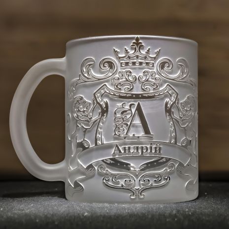 Іменна скляна чашка з гравіюванням монограми "Леви" 320 мл у коробці Іменна скляна чашка з гравіюванням монограми "Леви" 320 мл у коробці