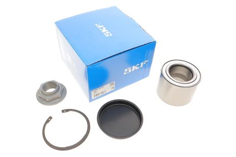 Підшипник маточини, комплект NISSAN/OPEL/RENAULT/NV400/Movano/Master R 2,3L 10, SKF (VKBA6722)