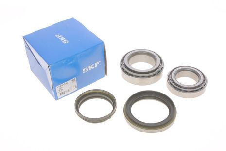 Подшипник ступицы, комплект NISSAN Patrol/Safari F 2,8/4,8L 87, SKF (VKBA3331)