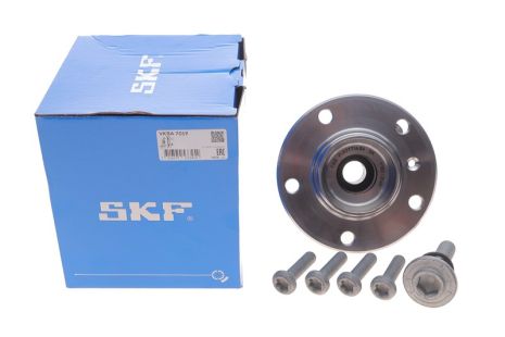 Комплект подшипника ступицы колеса BMW 2, BMW 1, BMW 4, SKF (VKBA7019)